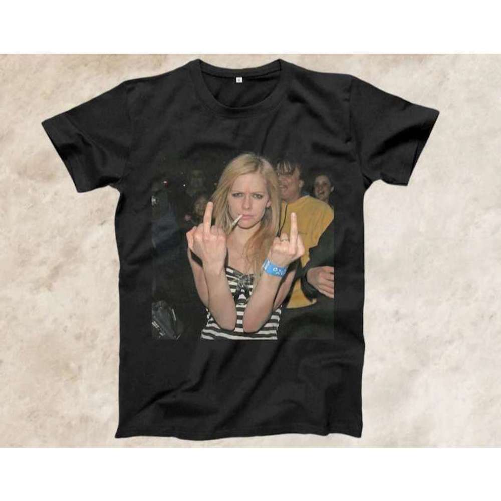 Avril Lavigne Singer Unisex T Shirt